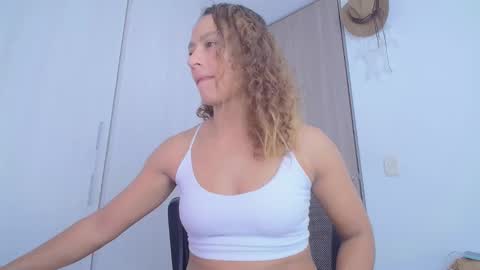 zoe online show from March 14, 4:08 pm