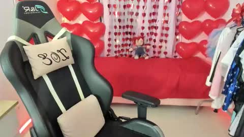 zoe_sullivan_ online show from February 14, 9:11 am