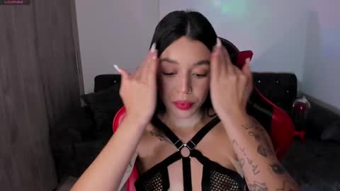  zoee jackson online show from April 1, 12:11 am