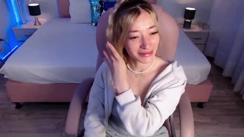 zoe online show from March 25, 4:06 am