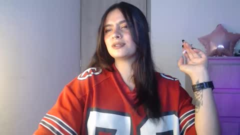 Zoee online show from January 9, 12:15 am