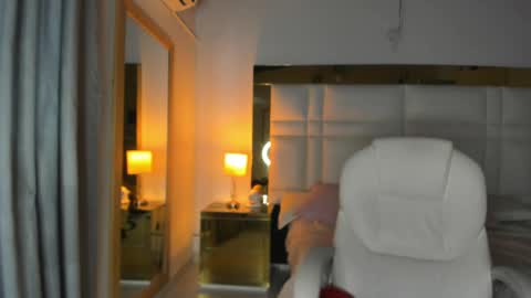 zoei_moon online show from April 24, 7:05 pm