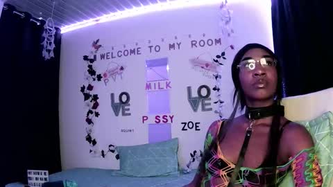 zoejackson723294 online show from November 15, 11:39 pm