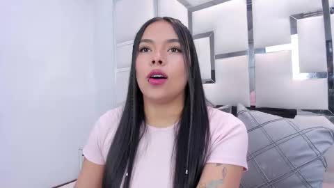 ZoeSwam online show from February 3, 2:22 pm