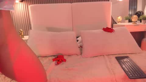  ZOE  online show from December 22, 5:10 am