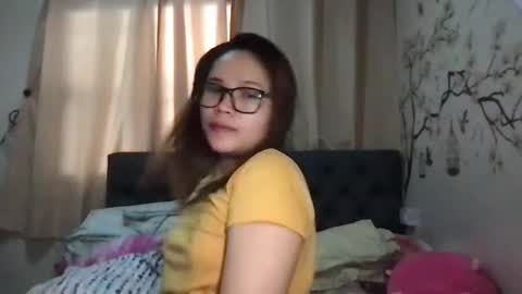 Snapshot of zoey_foryou chatting on January 12, 2:14 am zoey_foryou online show from January 12, 2:14 am
