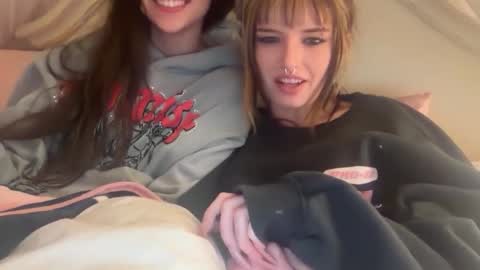 zoeyyb666 online show from February 3, 6:33 am