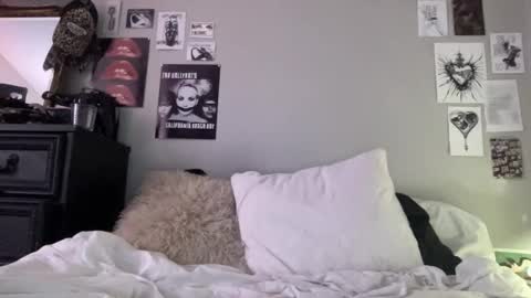 zoeyyb666 online show from April 29, 7:55 am