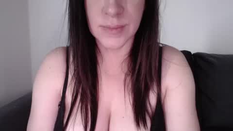 zoibee online show from October 16, 8:06 am