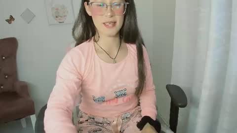 Alicie online show from June 13, 4:54 am