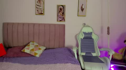 Zoe online show from April 20, 12:08 pm