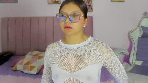 Zoe online show from April 13, 12:39 pm