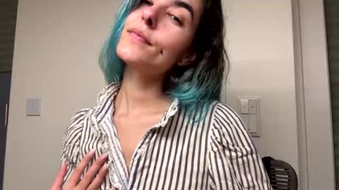 Snapshot of zorosgiirl chatting on March 4, 7:32 pm Birthday Stream - Dec 5 online show from March 4, 7:32 pm