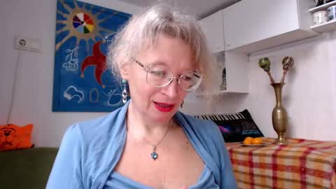 Zosya1111 online show from December 15, 9:45 am