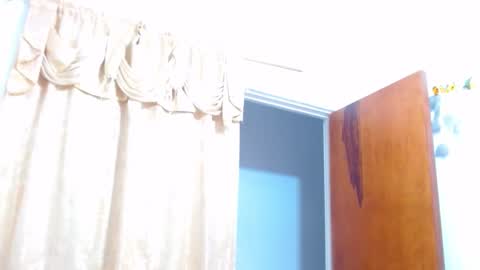 zury_ferrari online show from February 13, 3:35 pm