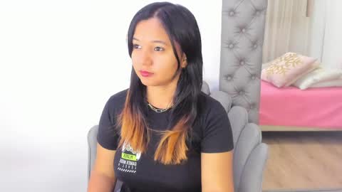 Im Zusan My schedule is from 1030pm to 430 am colombian time online show from April 29, 3:10 am