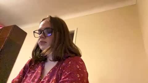 Emma online show from October 14, 8:55 pm