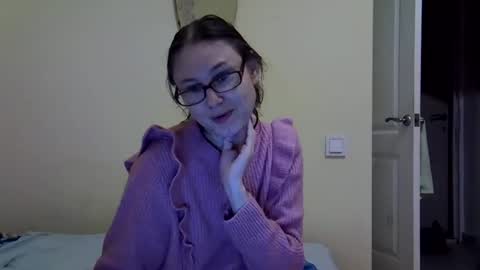 Snapshot of zyuhre chatting on October 13, 9:39 pm Zyuhre online show from October 13, 9:39 pm