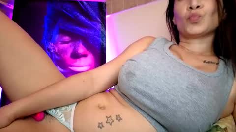 zzarraaa online show from November 19, 8:42 pm