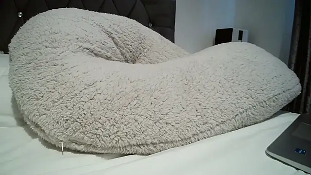 AaliyahLux online show from February 13, 11:45 am