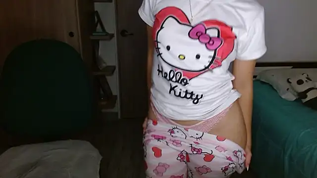 mia  lopez  online show from February 26, 4:33 am