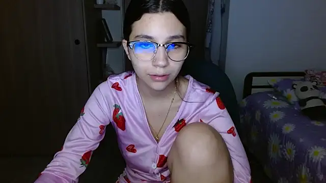 mia  lopez  online show from January 10, 4:06 am