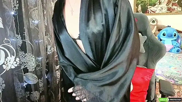 TinaBrook online show from April 23, 5:15 am