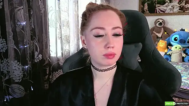 TinaBrook online show from April 27, 5:15 am