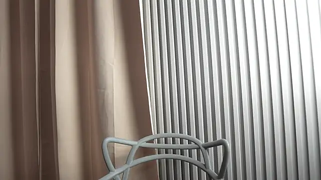 kinkylittlegirll online show from June 9, 3:17 am