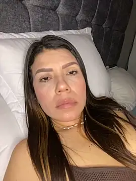 martina contreras online show from February 13, 4:14 am