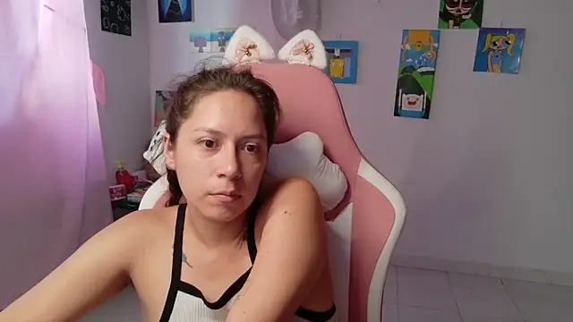 MommyMiaWs online show from February 9, 3:25 pm