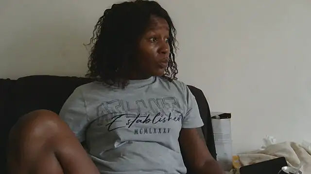 sluttylaura21 online show from February 11, 4:30 pm