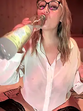 Leanymphoo online show from November 20, 4:52 pm