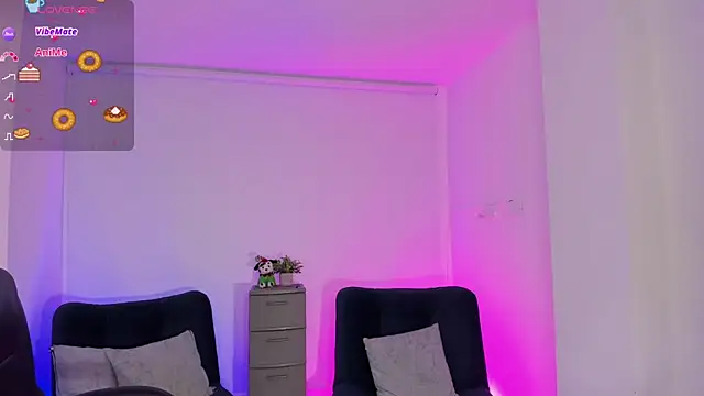 emilly smith 1 online show from February 20, 6:26 am