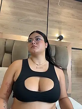 im mou  online show from February 27, 1:44 pm