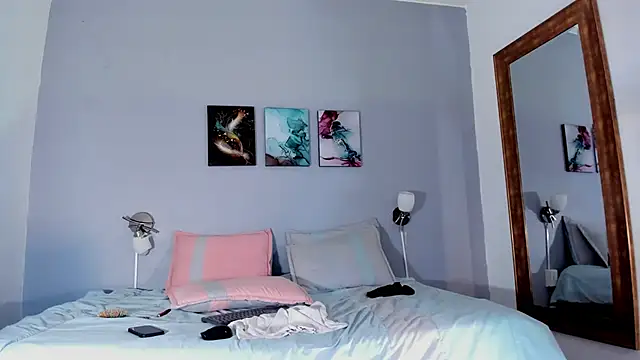 Estrella Duran online show from April 25, 1:41 pm