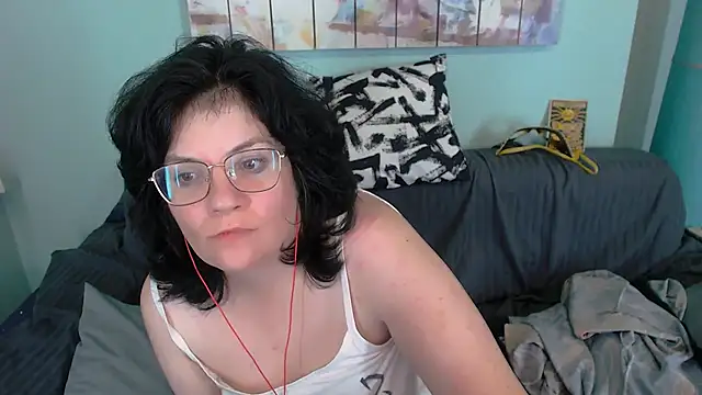 EverlyRays online show from September 22, 8:18 pm