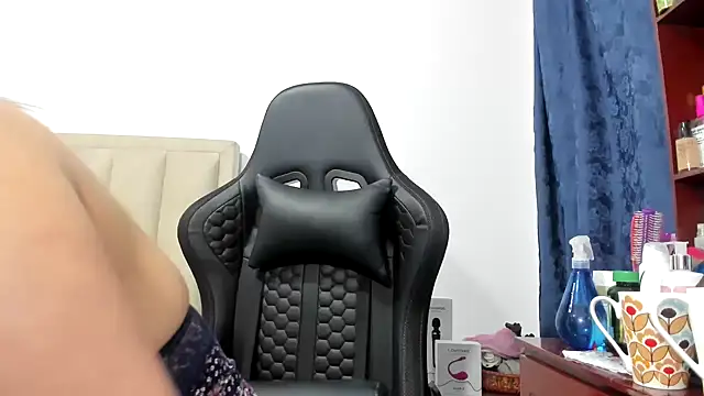 Chloemiller89 online show from September 26, 12:30 am