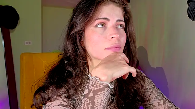Snapshot of Emma__Blanco chatting on October 2, 6:02 pm Emma Blanco online show from October 2, 6:02 pm