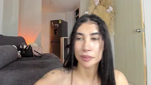 GarciaMilu online show from May 3, 5:22 am
