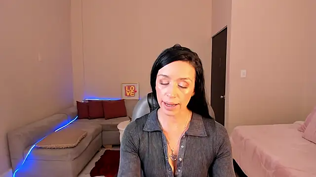 Kristen Garner online show from June 5, 8:26 pm