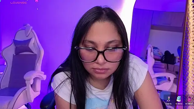 Cuteprincess21 online show from June 20, 10:57 pm