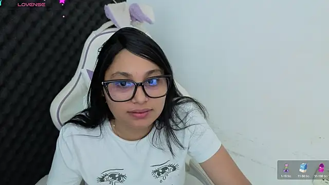 Cuteprincess21 online show from July 15, 2:16 am