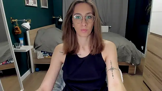 DesireMore90 online show from April 26, 8:28 pm