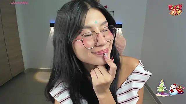 emily villamil online show from December 20, 9:41 pm