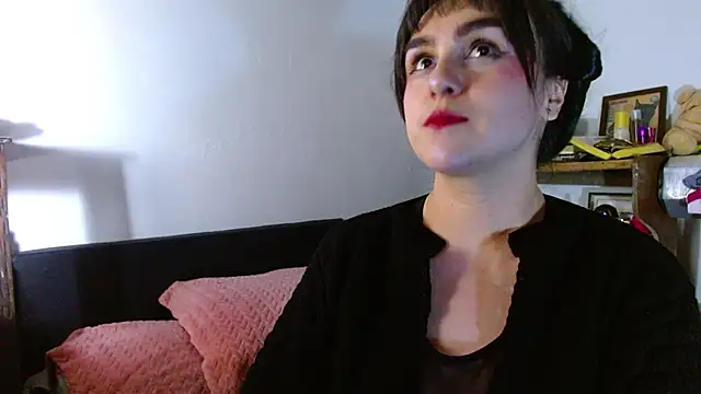 collette beaufoy  online show from June 11, 5:04 am