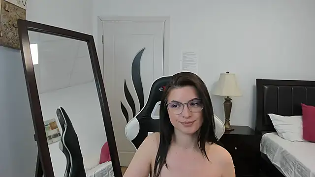 AmyPure  online show from April 27, 5:26 am