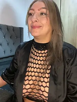 Lady  Pink online show from June 28, 5:47 am