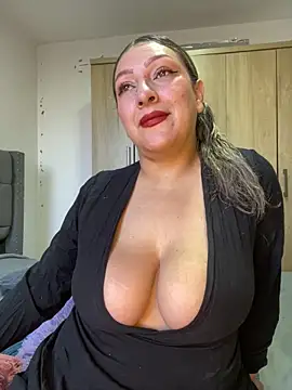 Lady  Pink online show from April 24, 9:06 pm