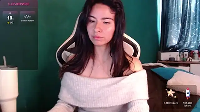 alice middlee online show from April 22, 7:00 pm